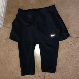 Nike legging crops with covering skirt